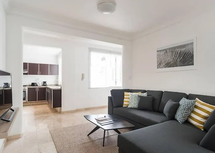 Condesa Campeche 8 Urban Elegance 2br 1ba With Large Living Areas *