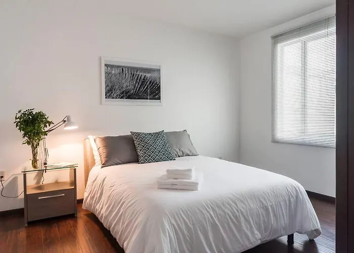 Condesa Campeche 8 Urban Elegance 2br 1ba With Large Living Areas *